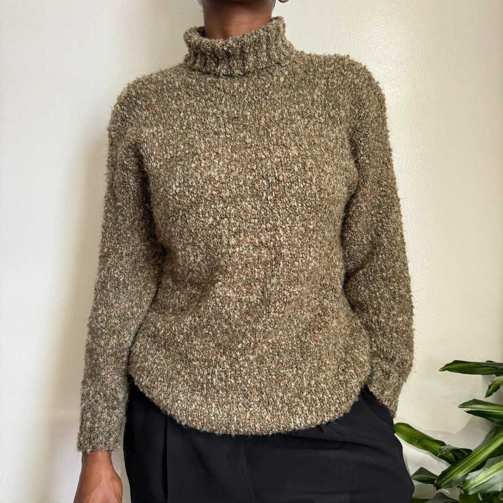 Vintage long sleeve‎ pullover chunky knit turtleneck sweater